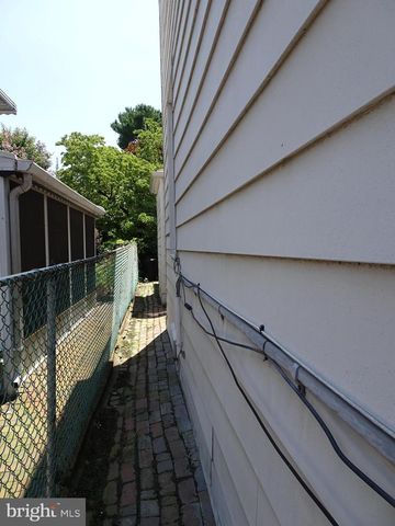 53 W 5TH ST, New Castle, DE 19720