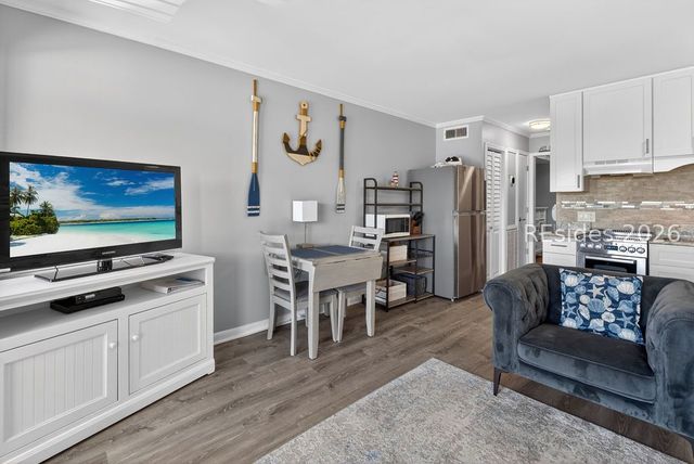 40 Folly Field Rd Apt A218, Hilton Head Island, SC 29928