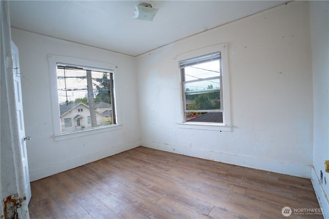 4210 S Holly Street, Seattle, WA 98118