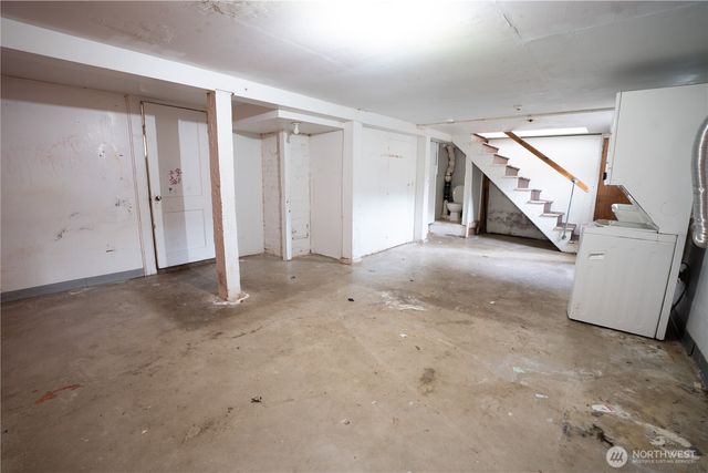 4210 S Holly Street, Seattle, WA 98118