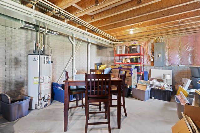 906 Ridge COURT, Watertown, WI 53094