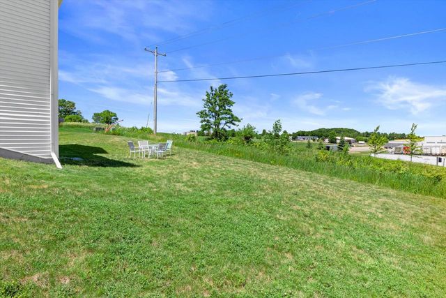 906 Ridge COURT, Watertown, WI 53094