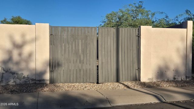 5153 W Wescott Drive, Glendale, AZ 85308