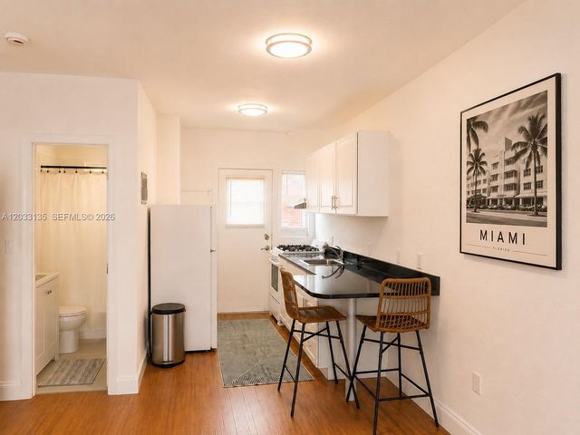 300 74th Street 5, Miami Beach, FL 33141