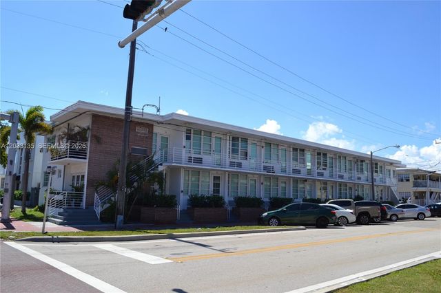 300 74th Street 5, Miami Beach, FL 33141