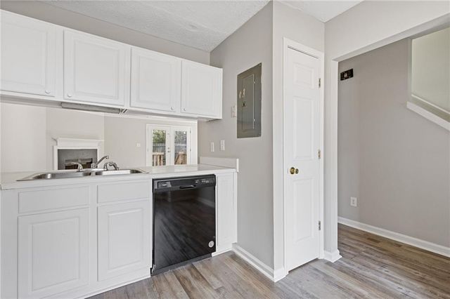 5940 Hampton Court, Atlanta, GA 30349