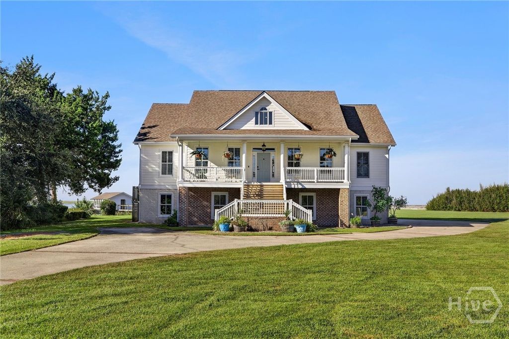 Image 1 of property listing at 72 Amanda Drive, Savannah, GA 31406