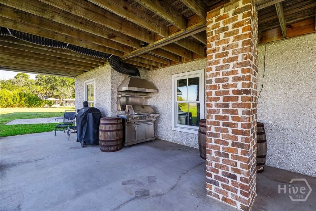 Image 59 of property listing at 72 Amanda Drive, Savannah, GA 31406