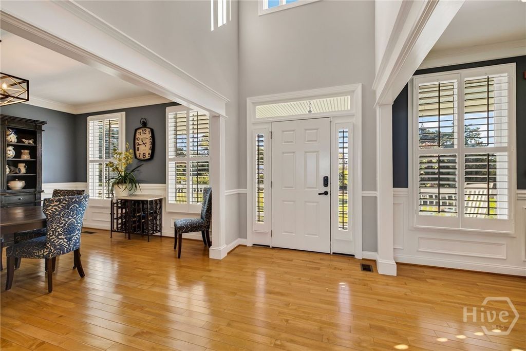 Image 6 of property listing at 72 Amanda Drive, Savannah, GA 31406