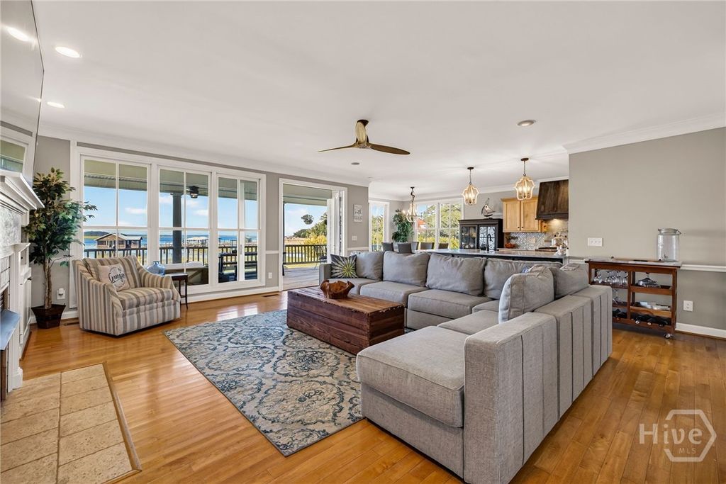 Image 9 of property listing at 72 Amanda Drive, Savannah, GA 31406