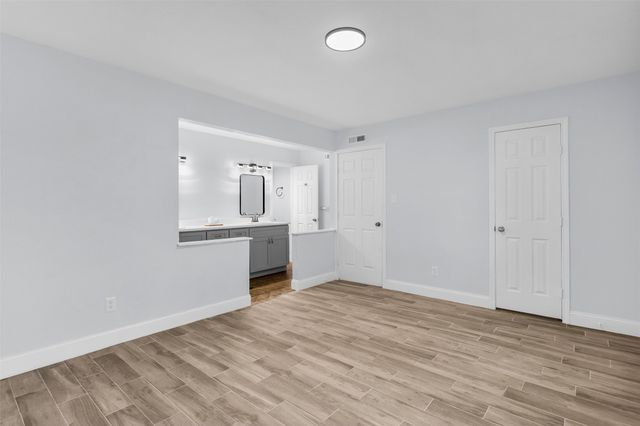 5825 Truitt Circle, The Colony, TX 75056