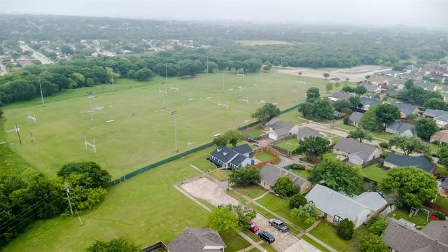 5825 Truitt Circle, The Colony, TX 75056