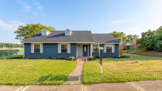 5825 Truitt Circle, The Colony, TX 75056