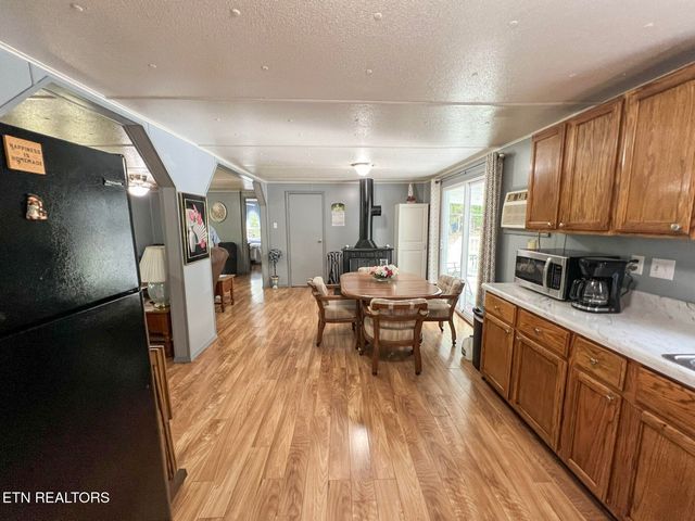 751 Ozone Access Rd, Rockwood, TN 37854