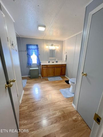 751 Ozone Access Rd, Rockwood, TN 37854