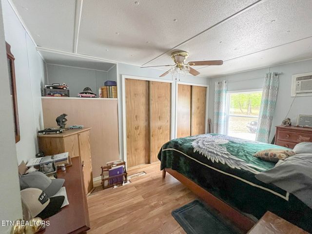 751 Ozone Access Rd, Rockwood, TN 37854