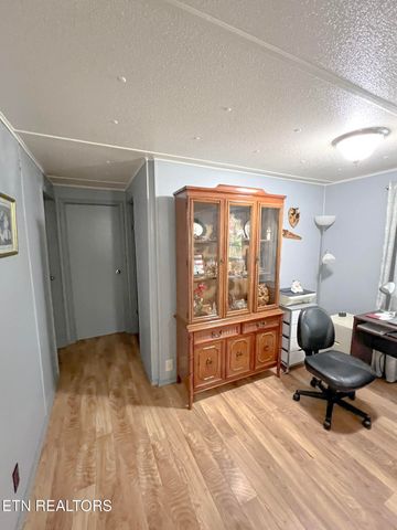 751 Ozone Access Rd, Rockwood, TN 37854
