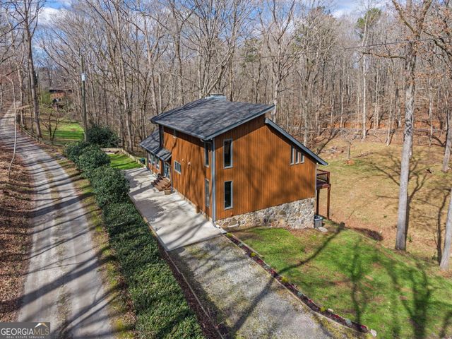 5530 Bourbon Drive, Gainesville, GA 30506