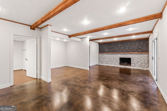 5530 Bourbon Drive, Gainesville, GA 30506