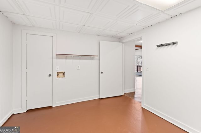 5530 Bourbon Drive, Gainesville, GA 30506