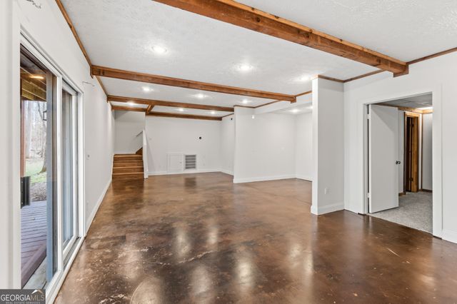 5530 Bourbon Drive, Gainesville, GA 30506