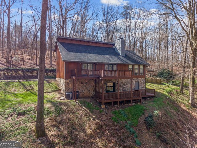 5530 Bourbon Drive, Gainesville, GA 30506