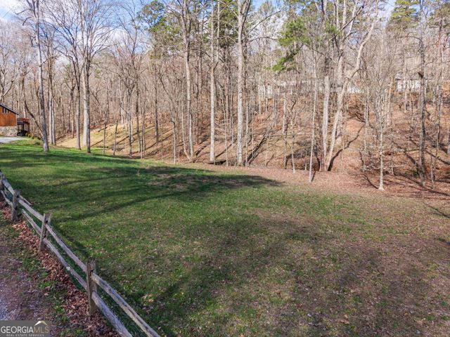 5530 Bourbon Drive, Gainesville, GA 30506