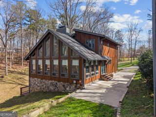 5530 Bourbon Drive, Gainesville, GA 30506