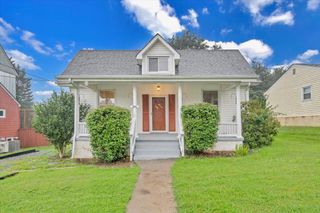 W 14 Carrollton AVE, Salem, VA 24153