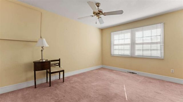 8 Lakemoore Drive, Rome, GA 30161