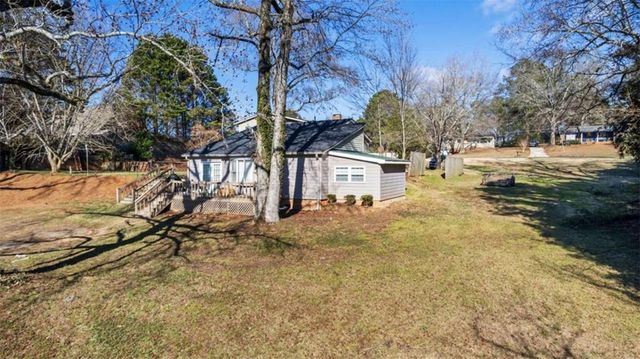 8 Lakemoore Drive, Rome, GA 30161