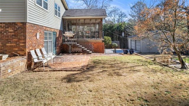 8 Lakemoore Drive, Rome, GA 30161