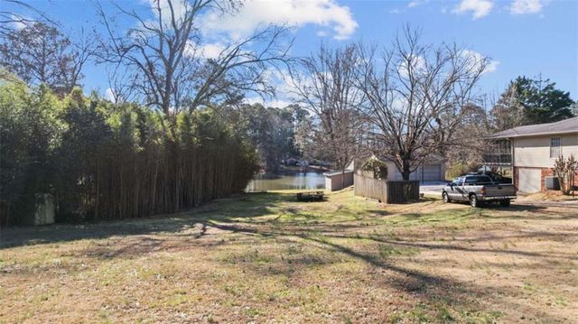 8 Lakemoore Drive, Rome, GA 30161