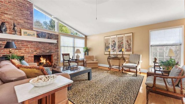 8 Lakemoore Drive, Rome, GA 30161