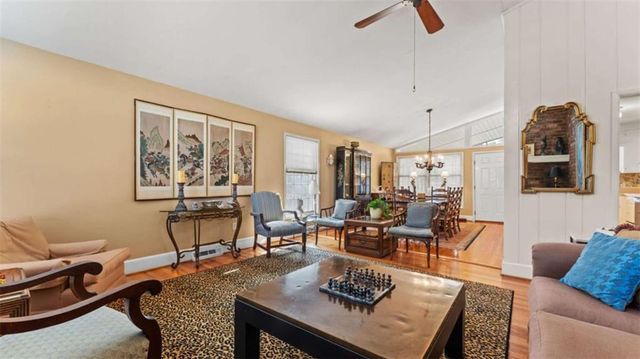 8 Lakemoore Drive, Rome, GA 30161