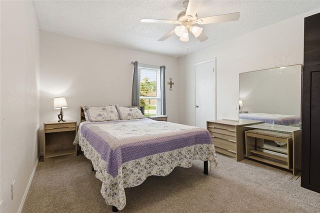 3710 17th Street N, Texas City, TX 77590