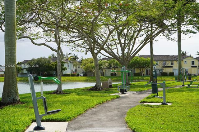 3334 NE 3rd Dr, Homestead, FL 33033