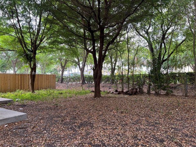 3334 NE 3rd Dr, Homestead, FL 33033