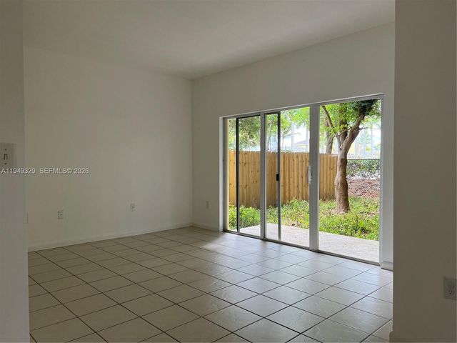 3334 NE 3rd Dr, Homestead, FL 33033