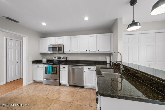 6424 COLGATE Road, Jacksonville, FL 32217