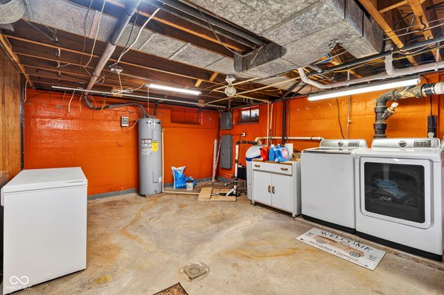8526 Wabash Avenue, Terre Haute, IN 47803