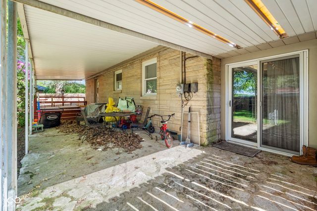 8526 Wabash Avenue, Terre Haute, IN 47803