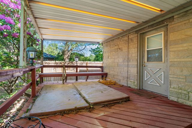 8526 Wabash Avenue, Terre Haute, IN 47803