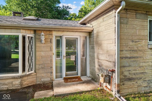 8526 Wabash Avenue, Terre Haute, IN 47803