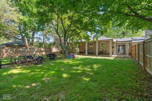 8526 Wabash Avenue, Terre Haute, IN 47803