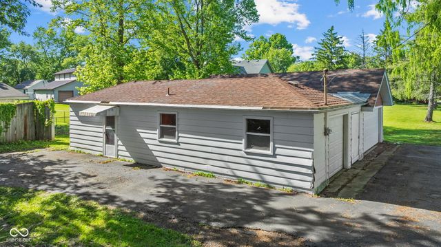 8526 Wabash Avenue, Terre Haute, IN 47803