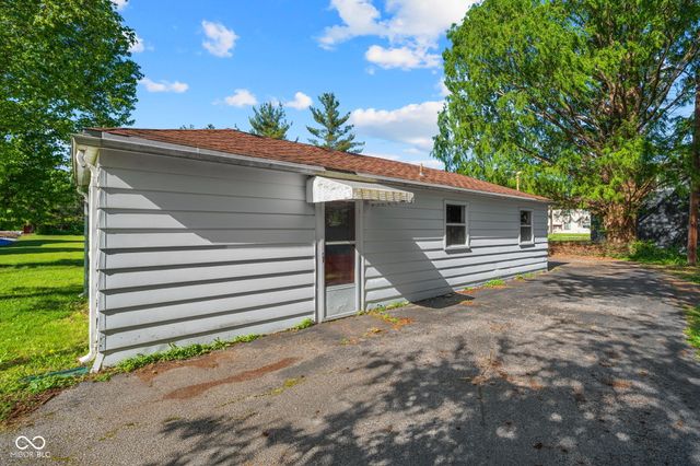 8526 Wabash Avenue, Terre Haute, IN 47803