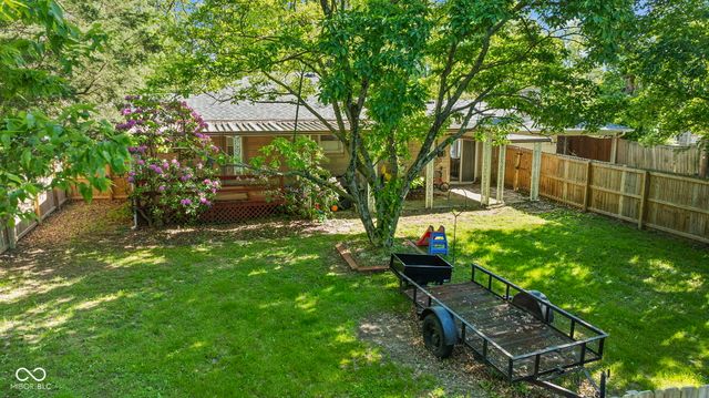 8526 Wabash Avenue, Terre Haute, IN 47803