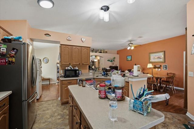 10271 OASIS PALM DR, Tampa, FL 33615