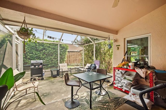 10271 OASIS PALM DR, Tampa, FL 33615